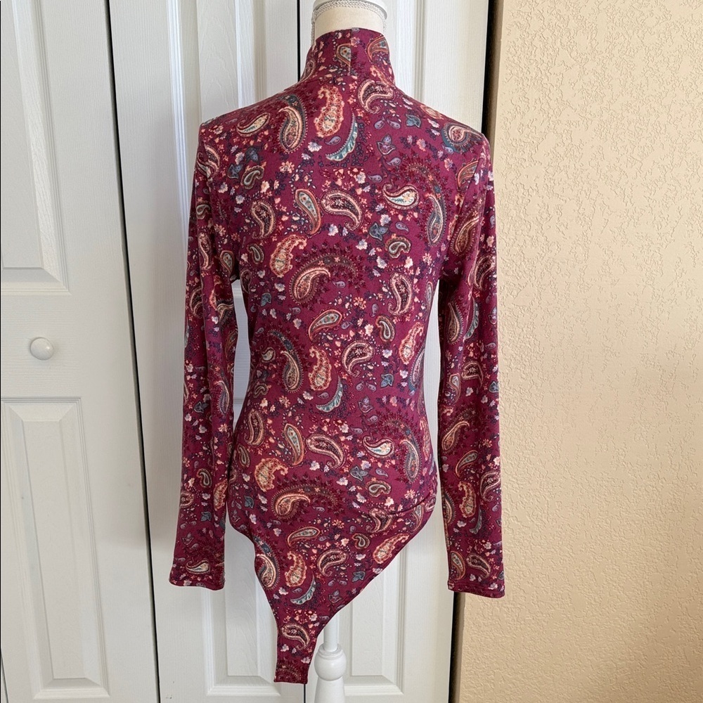 Entro Pink Paisley Patterned Top - Picture 3 of 4